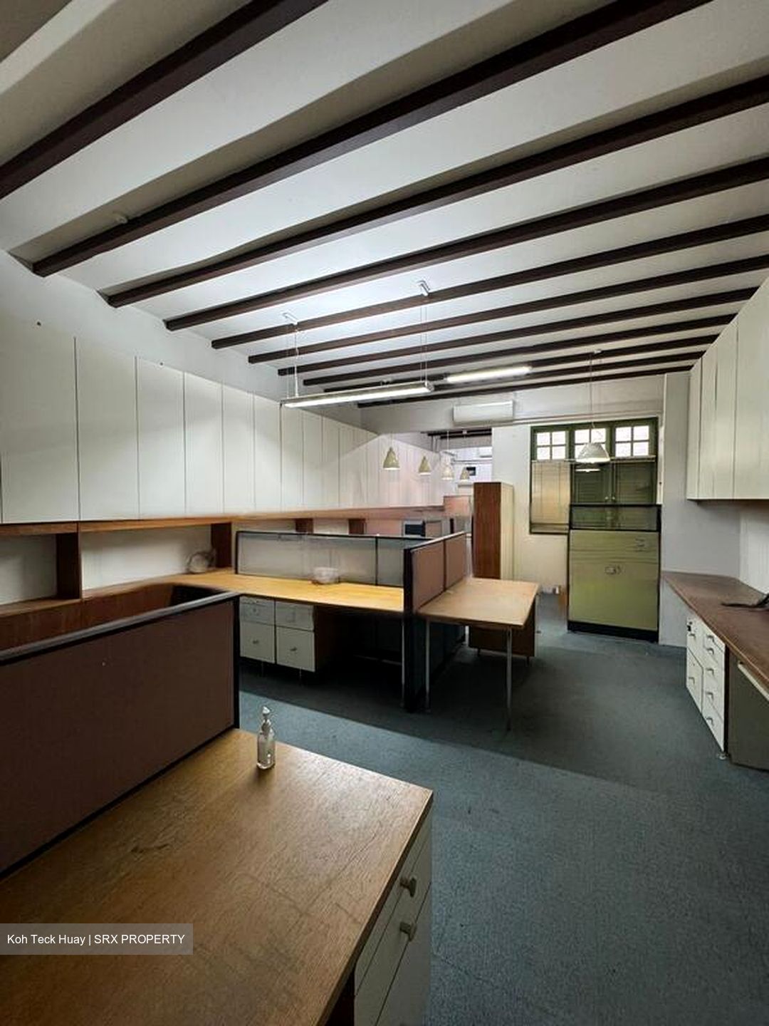 Pekin Street (D1), Office #461230421